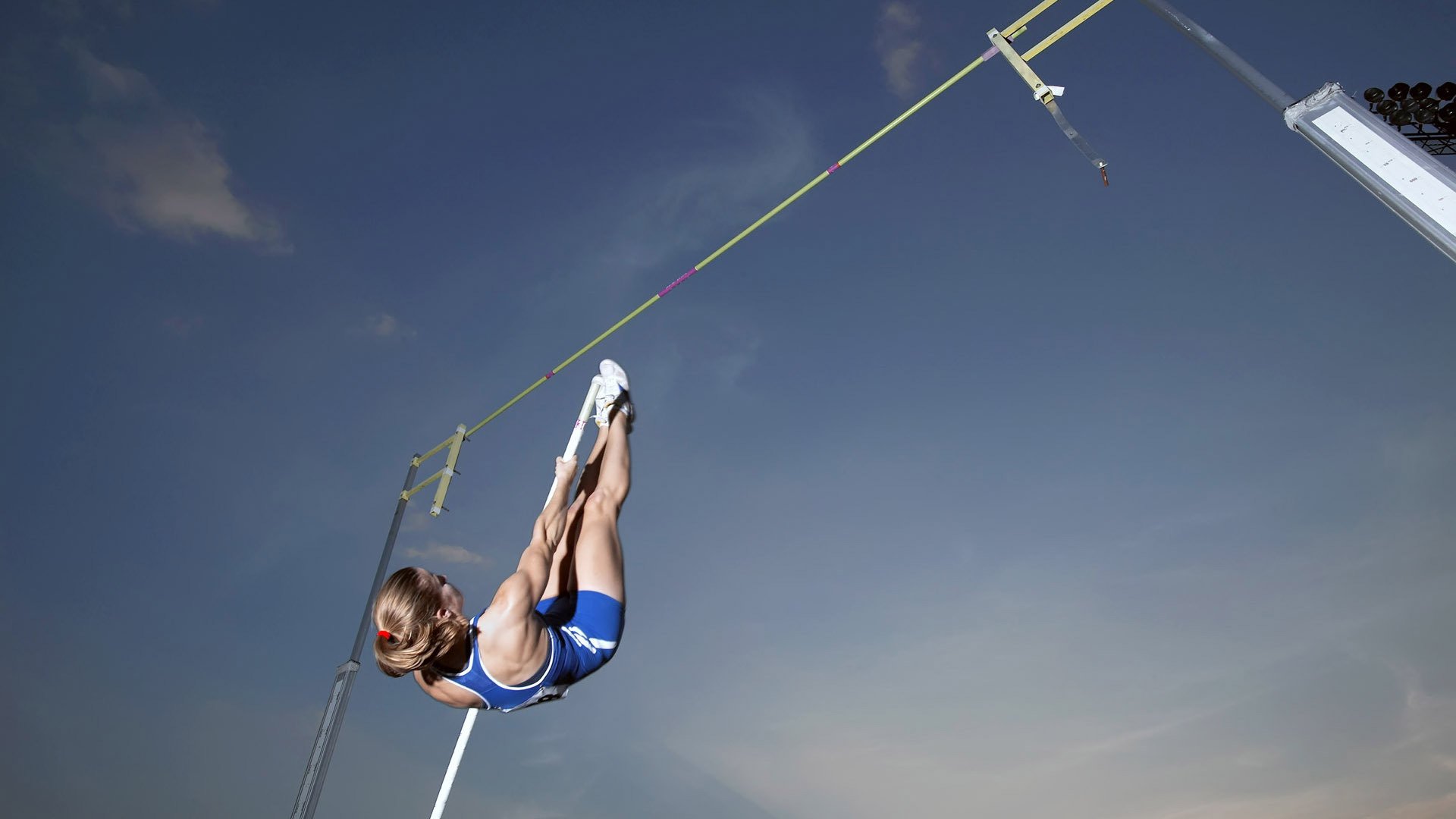 吉林险胜绿衫军！武切维奇压哨三分绝杀凯尔特人，全场沸腾